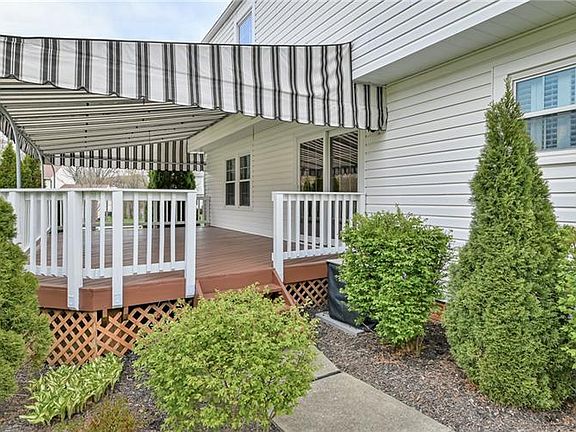 5th image of 175 Woodbine Dr