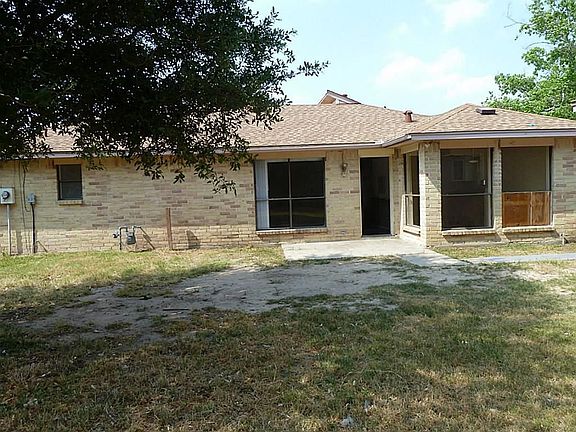 2nd image of 18703 Glen Briar Ln