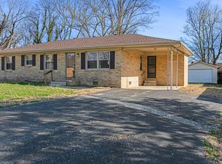 319 Linda Dr, Hopkinsville, KY 42240