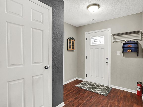 4th image of 8415 Crosser Dr