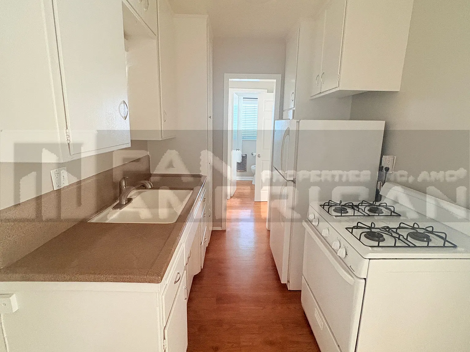1 bed, 500 sqft, $1,900 — Photo 4