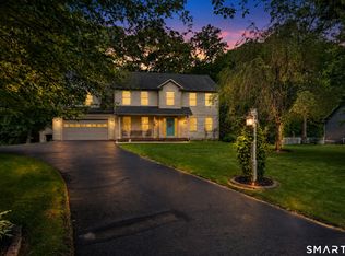 3 Arrowhead Trail, Waterford, CT 06385
