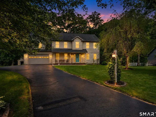 3 Arrowhead Trail, Waterford, CT 06385