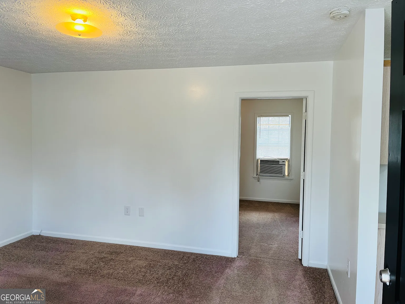 1 bed, 1.0 bath, 600 sqft, $900 — Photo 4
