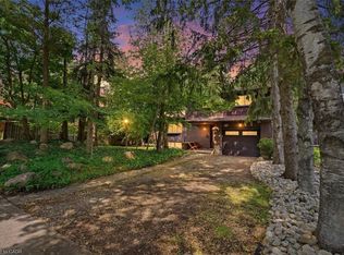 67 Longwood Dr, Waterloo, ON N2L 4B6