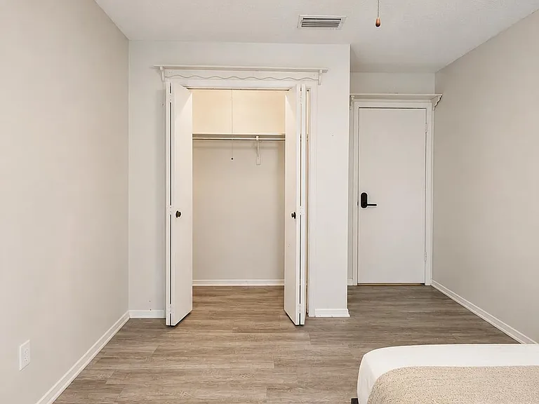 Baylor Dr — Photo 2