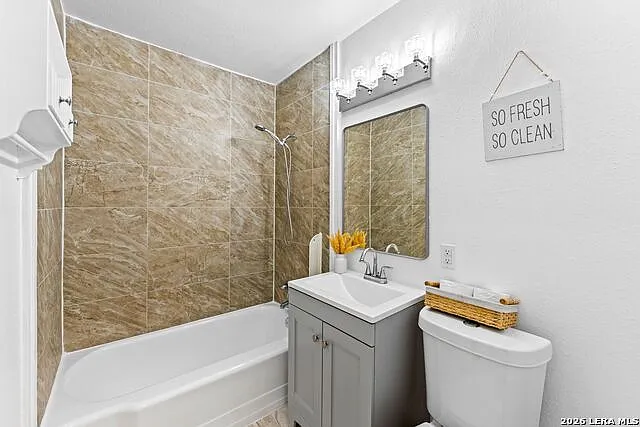 250 Koehler Ct — Photo 10