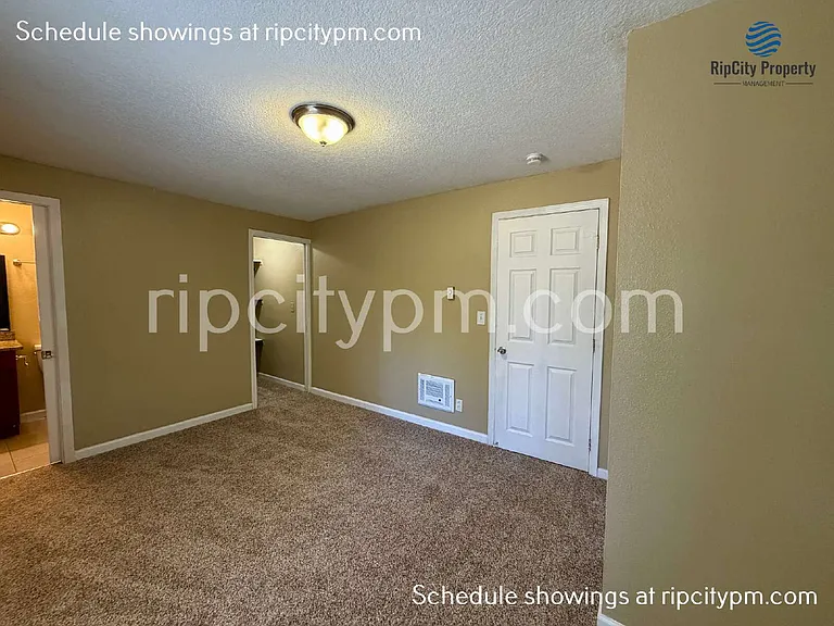 17500 E Burnside St — Photo 16