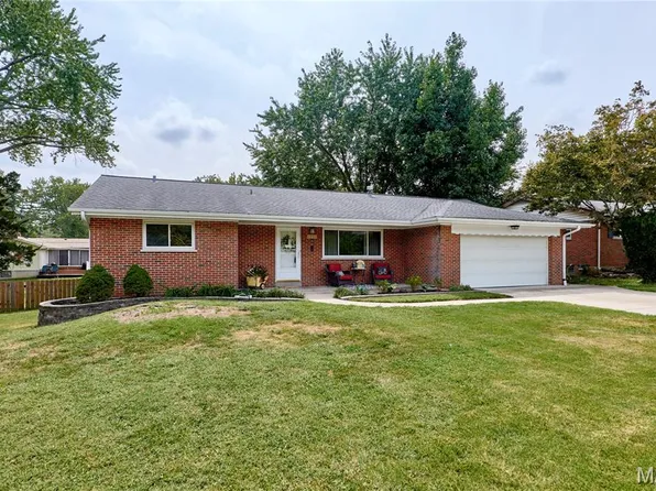 1700 Saint Denis St, Florissant, MO 63033