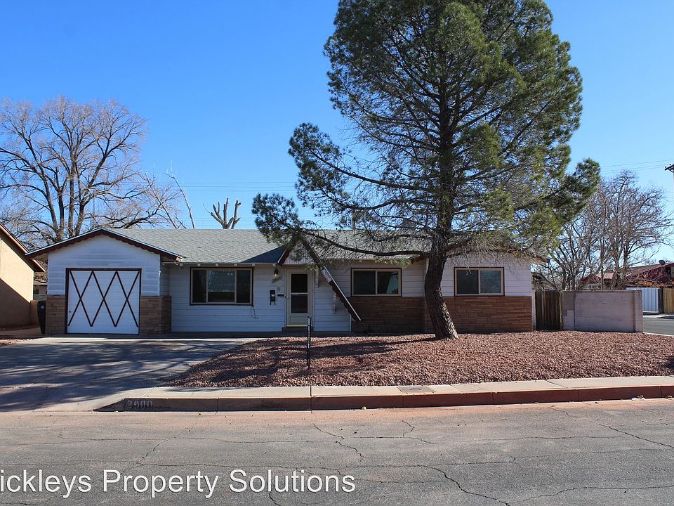 1st image of 2900 Hermosa Dr NE