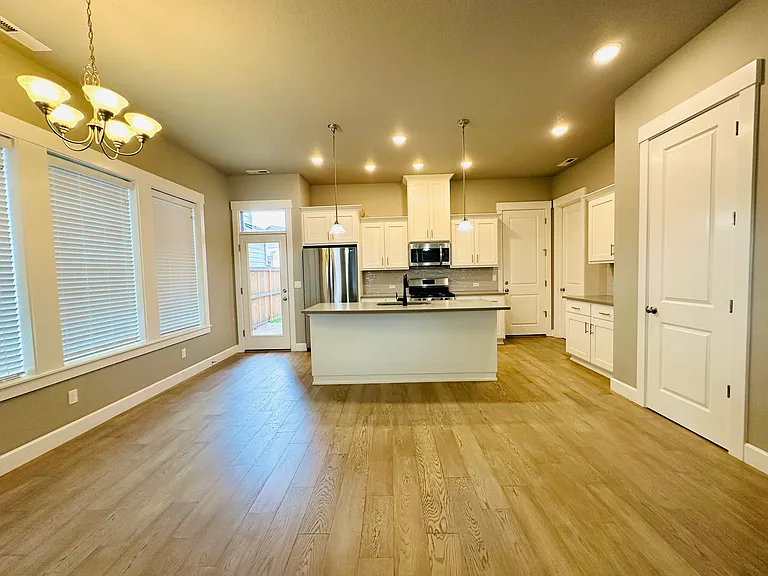 4105 SE 69th Ave — Photo 10