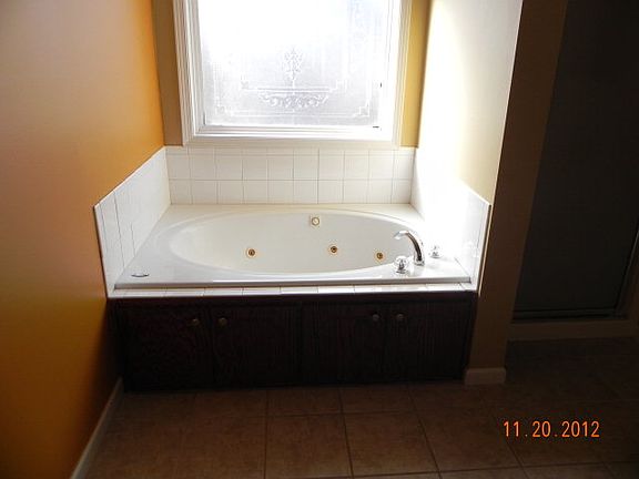 Master Bath Photo 2