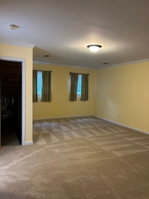 3 bed, 2.5 bath, 1360 sqft, $2,650 — Photo 3