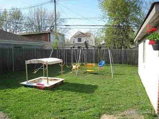 4th image of 21209 Centennial St
