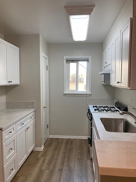 1st image of 72 Aliso Ln