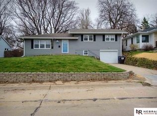 428 E 5th St, Papillion, NE 68046