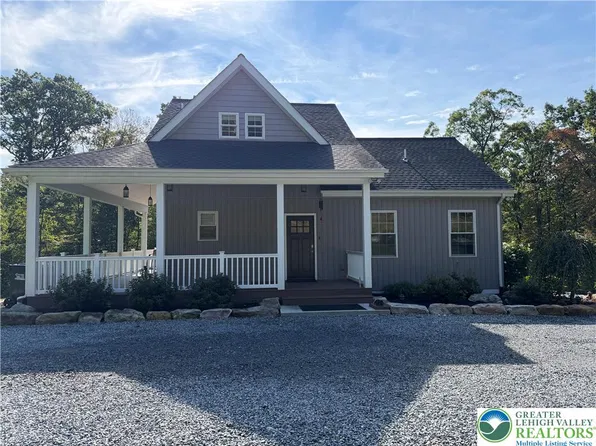 8423 Gun Club Rd, New Tripoli, PA 18066