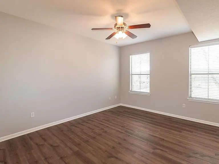 625 Folks Rd #111 — Photo 15