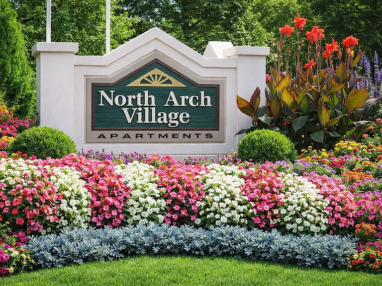 North Arch Village Apartments — Photo 19