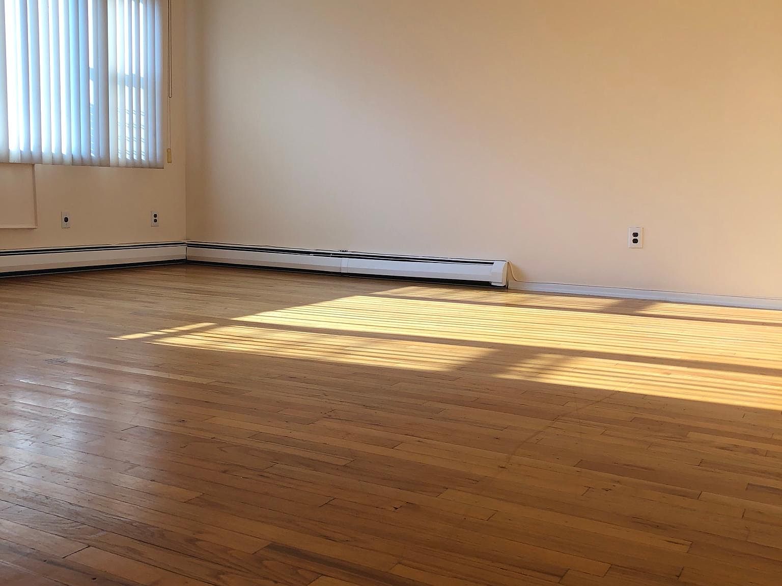 3179 Valhalla Dr, Bronx, NY 10465 Zillow