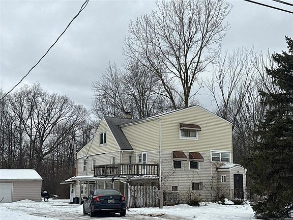 4th image of 7340 Wright Ave