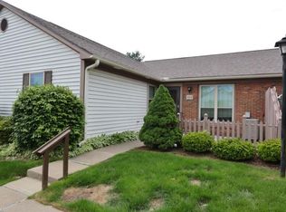 3558 Chesapeake Dr, Zanesville, OH 43701