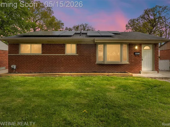 32544 Hazelwood St, Westland, MI 48186