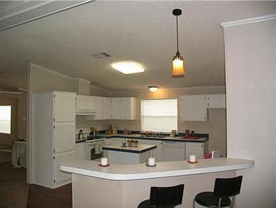 3rd image of 133 Jeffrey Dr