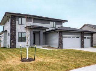 835 NE Jaguar Ln, Waukee, IA 50263