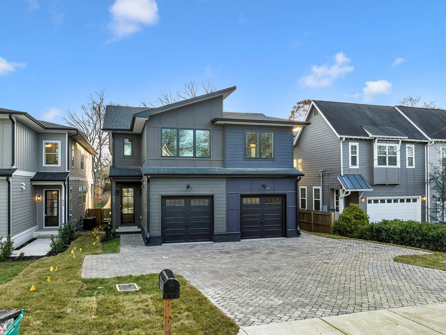 3 bed, 3.5 bath, 2261 sqft, $3,450 — Photo 2