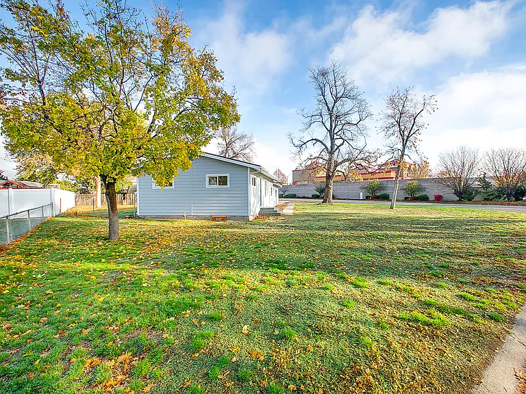 8000 W Dorian St — Photo 7