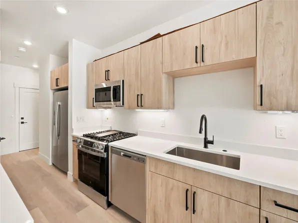 740 Blue River Parkway UNIT E9, Silverthorne, CO 80498