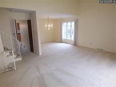 4th image of 20910 Fairmount Blvd