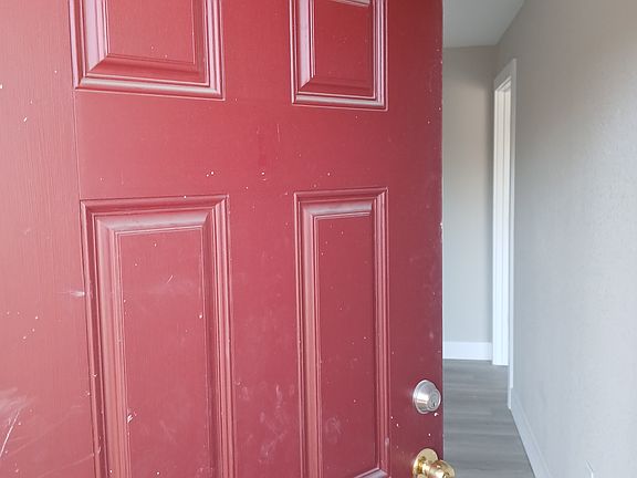 3rd image of 4309 Pease St #20