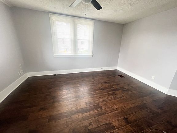 5th image of 837 Benwood Ave Floor 2