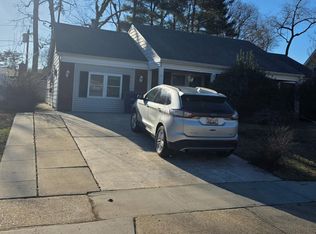 11 Eddington Ln, Willingboro, NJ 08046