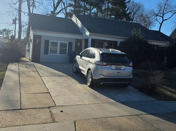 11 Eddington Ln, Willingboro, NJ 08046