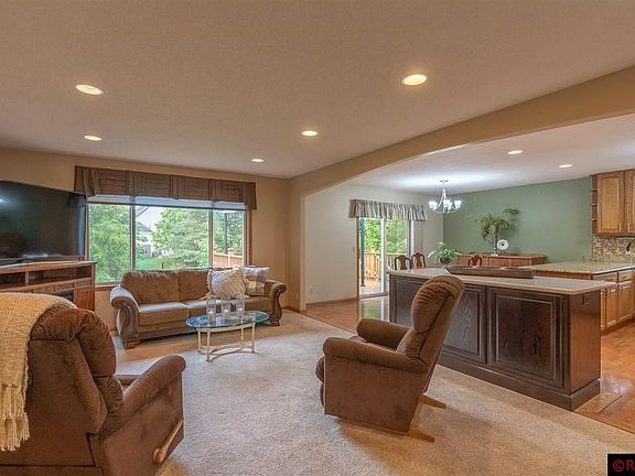 2nd image of 701 Linda Dr