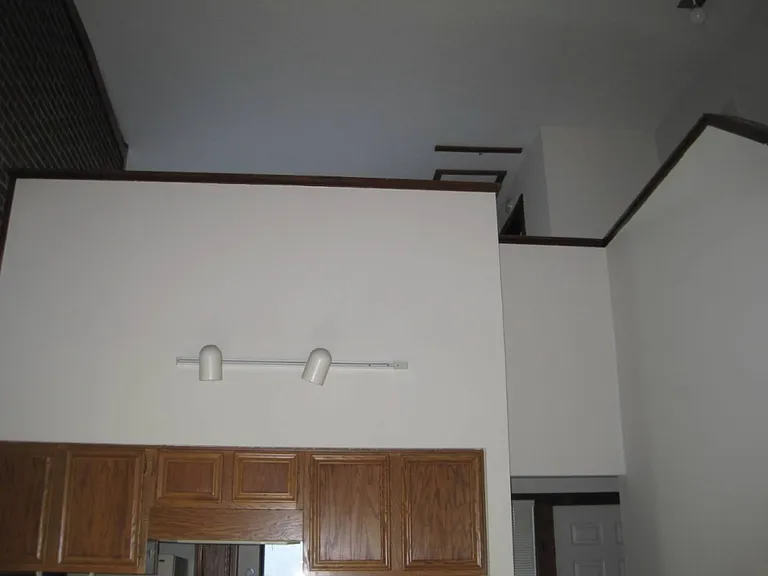 6385 Chippenhook Ct — Photo 8