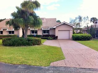 6886 Fountains Cir, Lake Worth, FL 33467