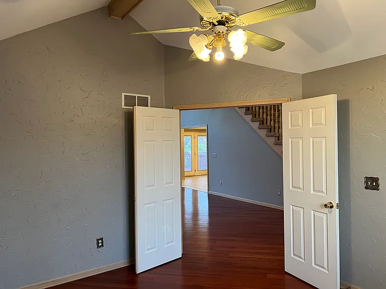 3263 Primrose Dr — Photo 15