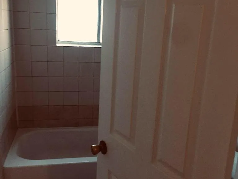 2414 Del Mar Ave #D — Photo 8