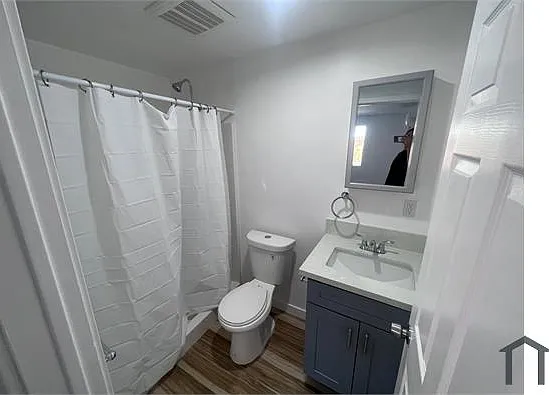 146 E Platt St #A — Photo 7