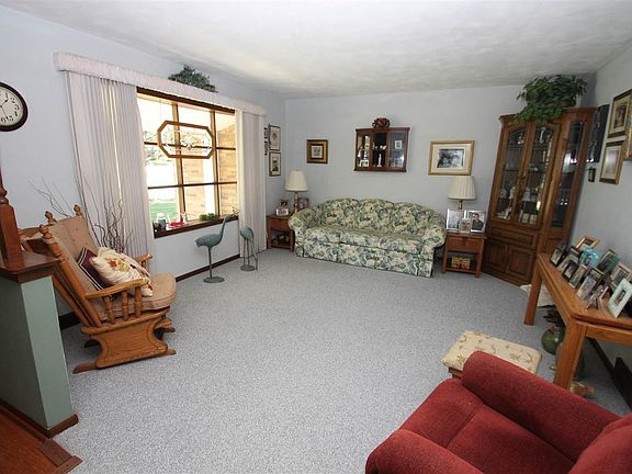 5th image of 3154 Yarmouth Dr