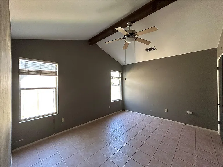 7316 Lake Charles Dr — Photo 10