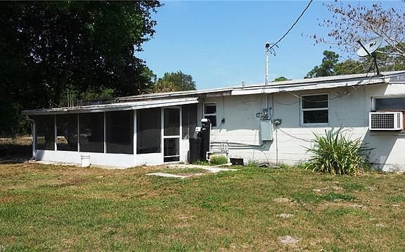 3rd image of 5071 Lils Ln