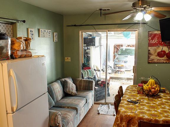 5th image of 601 Fairview Dr