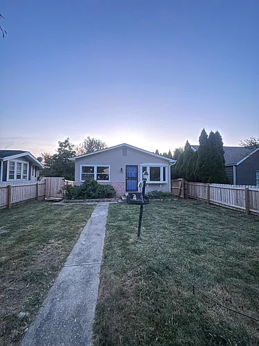 2669 Thorndale Ave Photo 1