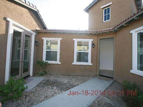 Private Front Courtyard