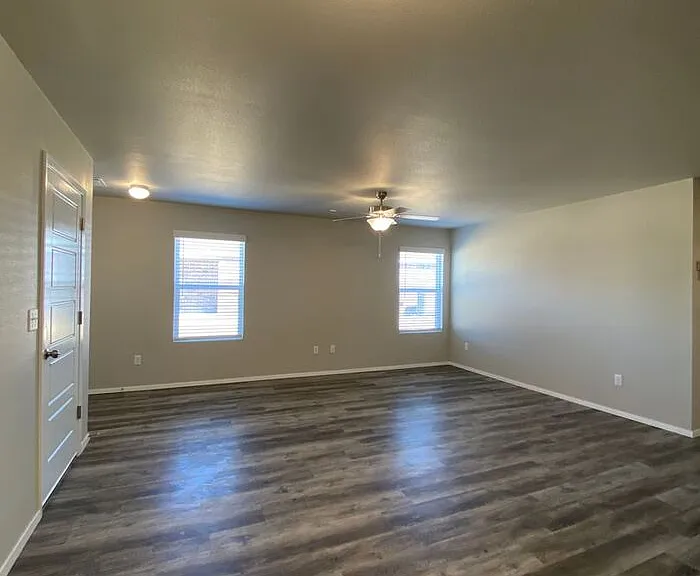 2701 Denver St — Photo 5
